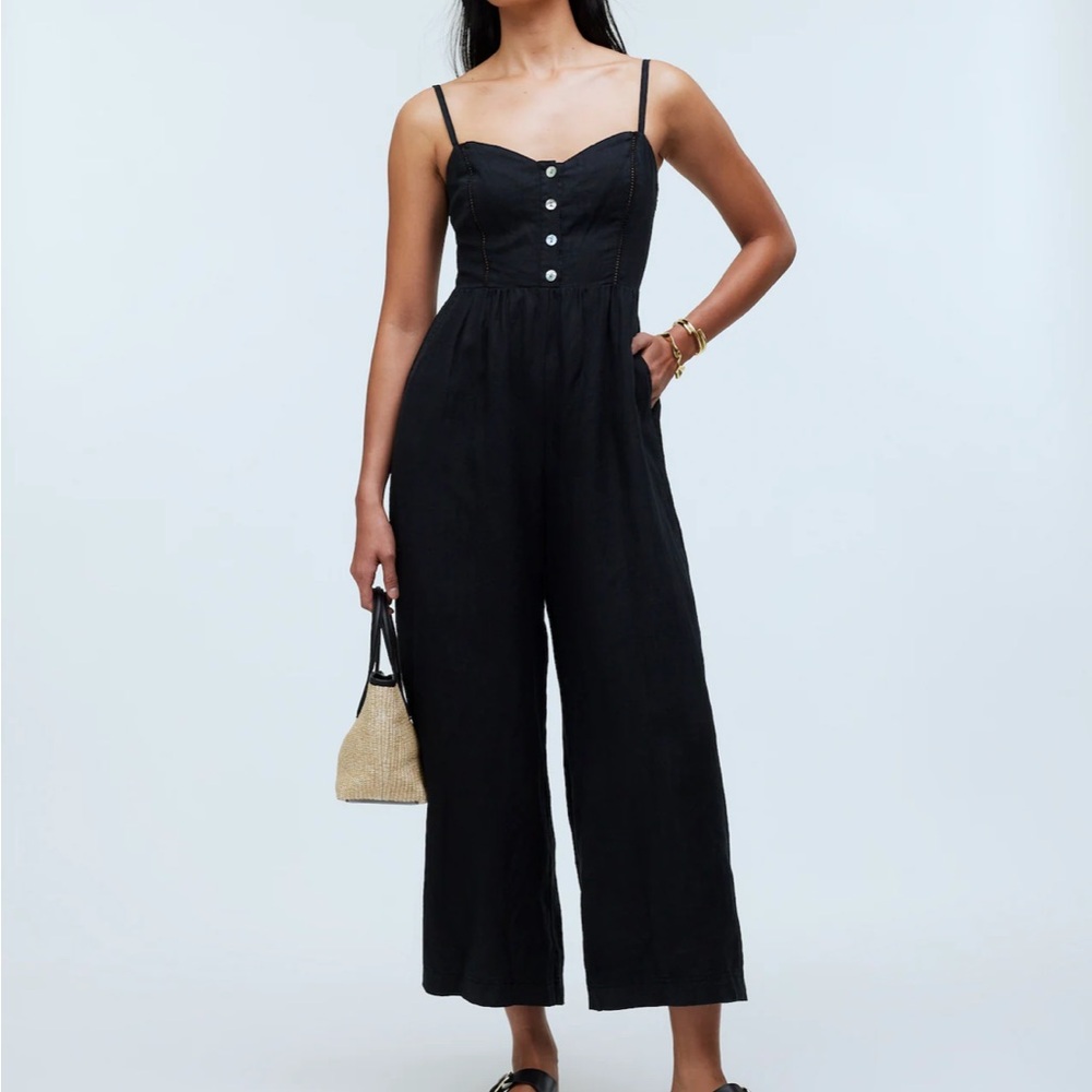 Sleeveless Wide-Leg Jumpsuit in 100% Linen